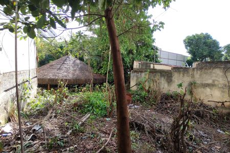 Casa à venda com 257m², 4 quartos e 2 vagas Casa à venda com 257m², 4 quartos e 2 vagasQuintal