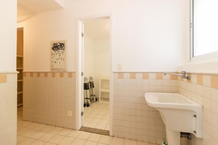 Apartamento para alugar com 95m², 2 quartos e 2 vagas Apartamento para alugar com 95m², 2 quartos e 2 vagasÁrea de Serviço
