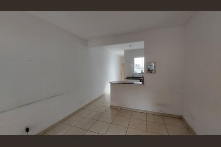 Sala de casa para alugar com 1 quarto, 67m² em Valverde, Nova Iguaçu