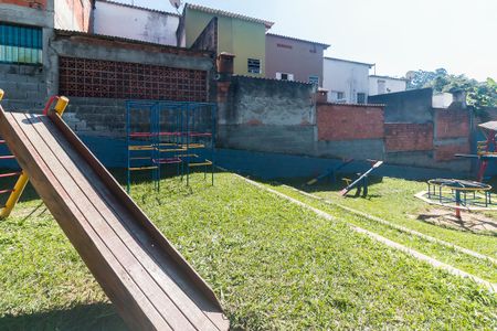 Apartamento para alugar com 49m², 2 quartos e 1 vaga Apartamento para alugar com 49m², 2 quartos e 1 vagaÁrea comum - Playground