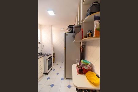 Apartamento à venda com 60m², 3 quartos e 1 vaga Apartamento à venda com 60m², 3 quartos e 1 vagaCozinha e Área de Serviço