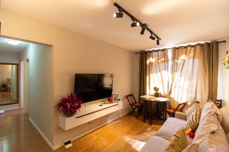 Apartamento à venda com 60m², 3 quartos e 1 vaga Apartamento à venda com 60m², 3 quartos e 1 vagaSala