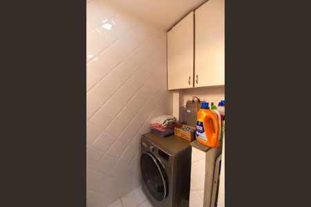 Apartamento à venda com 60m², 3 quartos e 1 vaga Apartamento à venda com 60m², 3 quartos e 1 vagaCozinha e Área de Serviço