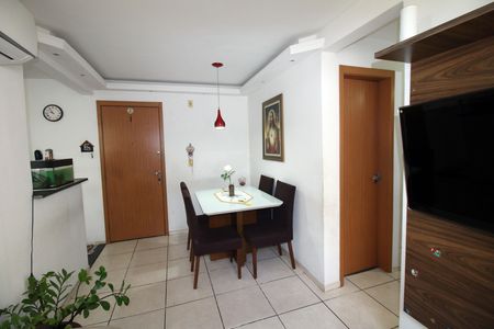 Sala de apartamento à venda com 2 quartos, 50m² em Parada de Lucas, Rio de Janeiro