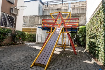 Apartamento à venda com 62m², 2 quartos e 1 vagaÁrea comum - Playground
