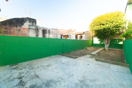 Área externa de casa à venda com 3 quartos, 144m² em Vila Fachini, São Paulo