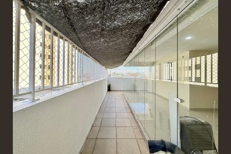 Apartamento para alugar com 94m², 2 quartos e 2 vagasSacada