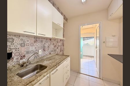 Apartamento para alugar com 94m², 2 quartos e 2 vagasCozinha 