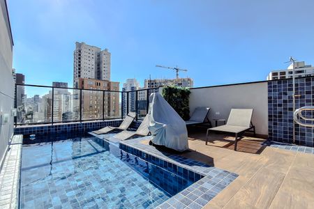 Studio para alugar com 19m², 1 quarto e sem vaga Studio para alugar com 19m², 1 quarto e sem vagaÁrea comum - Piscina