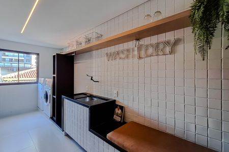 Studio para alugar com 19m², 1 quarto e sem vaga Studio para alugar com 19m², 1 quarto e sem vagaLavanderia