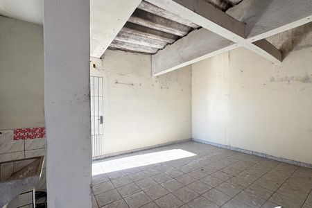 Casa para alugar com 180m², 2 quartos e sem vagaÁrea de Serviço