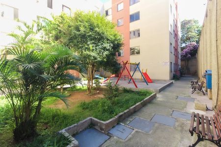 Apartamento à venda com 72m², 3 quartos e 1 vaga Apartamento à venda com 72m², 3 quartos e 1 vagaÁrea Comum