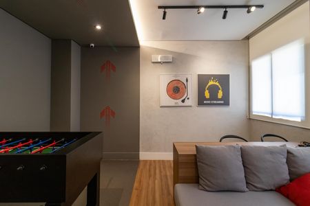 Apartamento à venda com 39m², 2 quartos e sem vagaÁrea comum