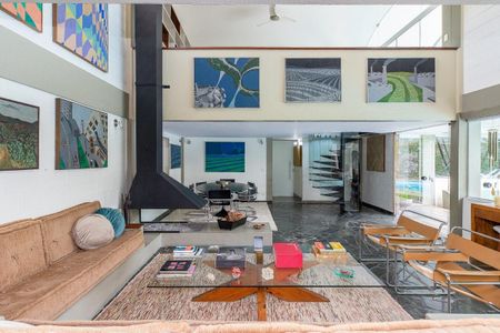 Casa à venda com 3 quartos, 600m² em Jardim Marajoara, São Paulo