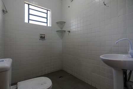 Casa para alugar com 83m², 1 quarto e 1 vaga Casa para alugar com 83m², 1 quarto e 1 vagaBanheiro