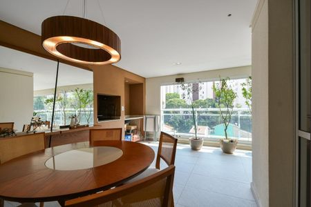 Apartamento à venda com 200m², 4 quartos e 3 vagas