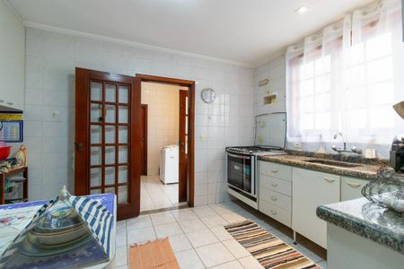 Casa de condomínio à venda com 268m², 4 quartos e 4 vagas