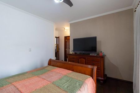 Casa de condomínio à venda com 268m², 4 quartos e 4 vagas