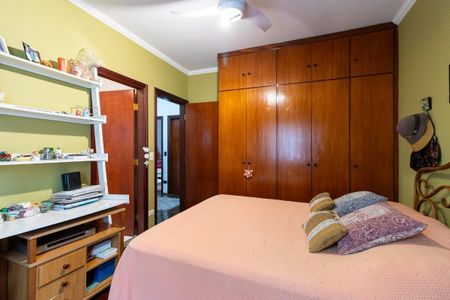 Casa de condomínio à venda com 268m², 4 quartos e 4 vagas