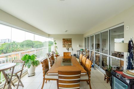 Apartamento à venda com 160m², 3 quartos e 2 vagas