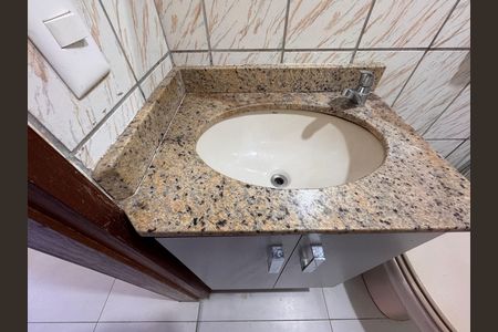 Casa para alugar com 55m², 1 quarto e sem vaga Casa para alugar com 55m², 1 quarto e sem vagaBanheiro