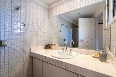 Apartamento à venda com 301m², 4 quartos e 3 vagas