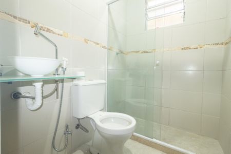 Casa à venda com 90m², 3 quartos e 2 vagas Casa à venda com 90m², 3 quartos e 2 vagasBanheiro
