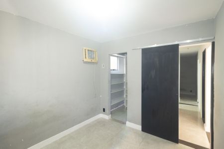 Casa à venda com 90m², 3 quartos e 2 vagas Casa à venda com 90m², 3 quartos e 2 vagasQuarto 1
