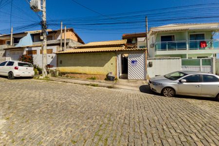 Fachada de casa à venda com 3 quartos, 90m² em Jardim Letícia - Campo Grande, Rio de Janeiro