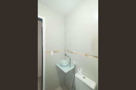 Casa à venda com 90m², 3 quartos e 2 vagas Casa à venda com 90m², 3 quartos e 2 vagasBanheiro