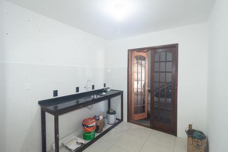 Casa à venda com 90m², 3 quartos e 2 vagas Casa à venda com 90m², 3 quartos e 2 vagasCozinha