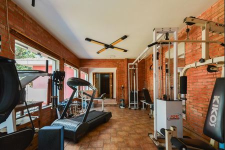 Casa à venda com 3 quartos, 250m² em Jardim da Gloria, São Paulo
