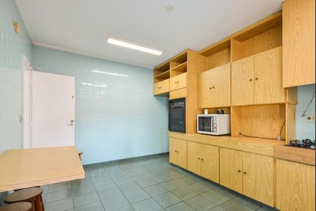 Casa à venda com 3 quartos, 250m² em Jardim da Gloria, São Paulo