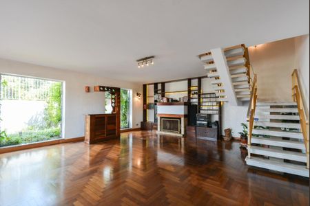 Casa à venda com 3 quartos, 250m² em Jardim da Gloria, São Paulo