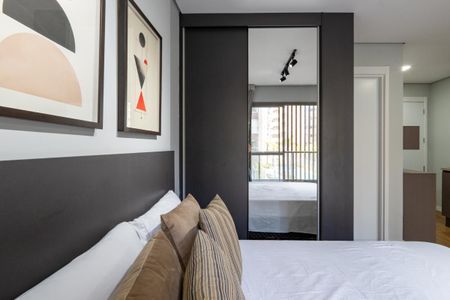 Apartamento à venda com 1 quarto, 32m² em Jardim das Acacias, São Paulo