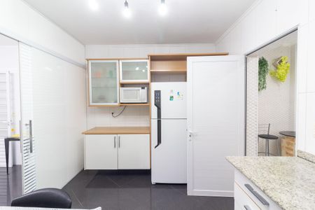 Casa para alugar com 160m², 3 quartos e 1 vaga Casa para alugar com 160m², 3 quartos e 1 vagaCozinha