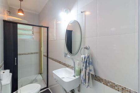 Casa para alugar com 160m², 3 quartos e 1 vaga Casa para alugar com 160m², 3 quartos e 1 vagaBanheiro Social