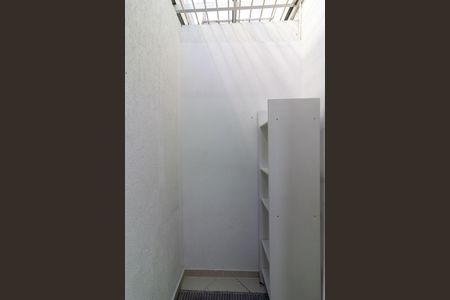 Casa para alugar com 160m², 3 quartos e 1 vaga Casa para alugar com 160m², 3 quartos e 1 vagaCorredor