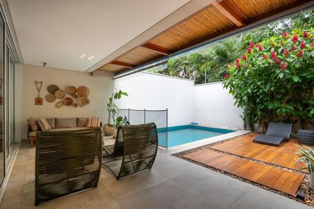 Casa de condomínio à venda com 300m², 3 quartos e 4 vagas