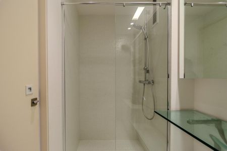 Apartamento à venda com 70m², 1 quarto e 1 vaga