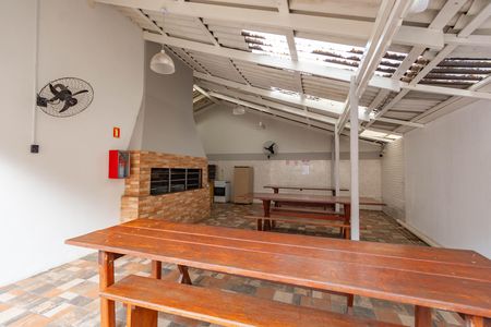 Apartamento à venda com 60m², 2 quartos e 1 vaga