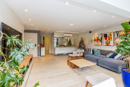 Apartamento à venda com 167m², 3 quartos e 3 vagas