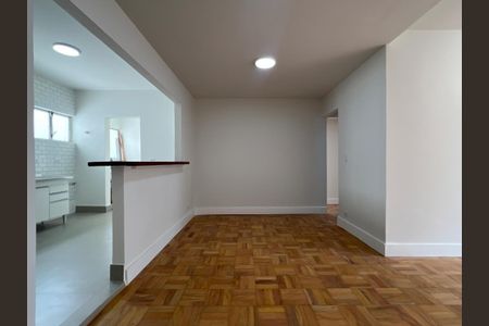 Apartamento à venda com 77m², 2 quartos e 1 vaga