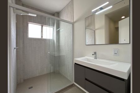 Apartamento à venda com 77m², 2 quartos e 1 vaga
