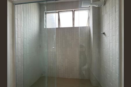 Apartamento à venda com 77m², 2 quartos e 1 vaga