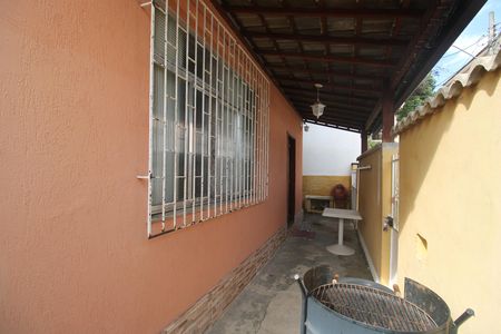 Casa de condomínio para alugar com 113m², 2 quartos e sem vagaFrente da  casa