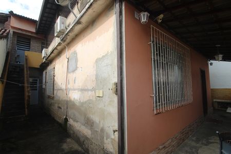 Casa de condomínio para alugar com 113m², 2 quartos e sem vagaLateral da casa 1 