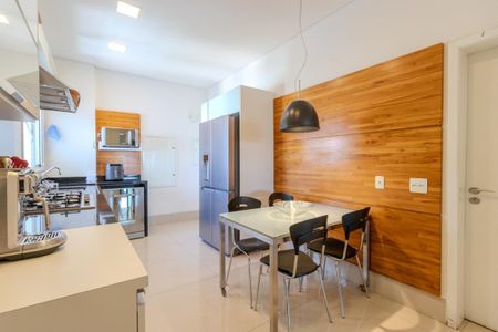Apartamento à venda com 3 quartos, 386m² em Vila Congonhas, São Paulo