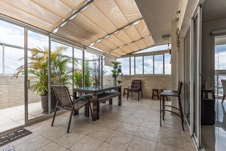 Apartamento à venda com 113m², 3 quartos e 4 vagas