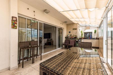 Apartamento à venda com 113m², 3 quartos e 4 vagas